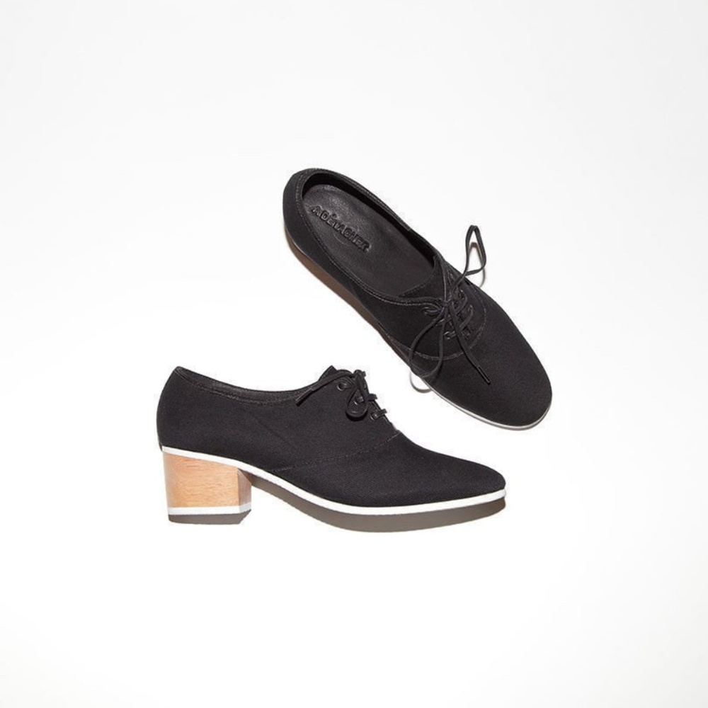 Chandler Oxford by A Détacher.